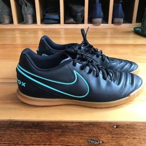 Nike Men’s Tiempo X Indoor Soccer Shoes